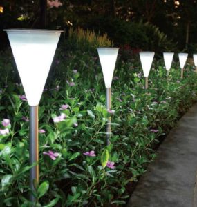 Solar garden light